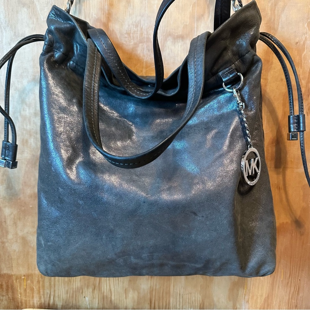 Michael Kors Hobo Bucket Shoulder Crossbody Bag Green/Gray Metallic Leather
